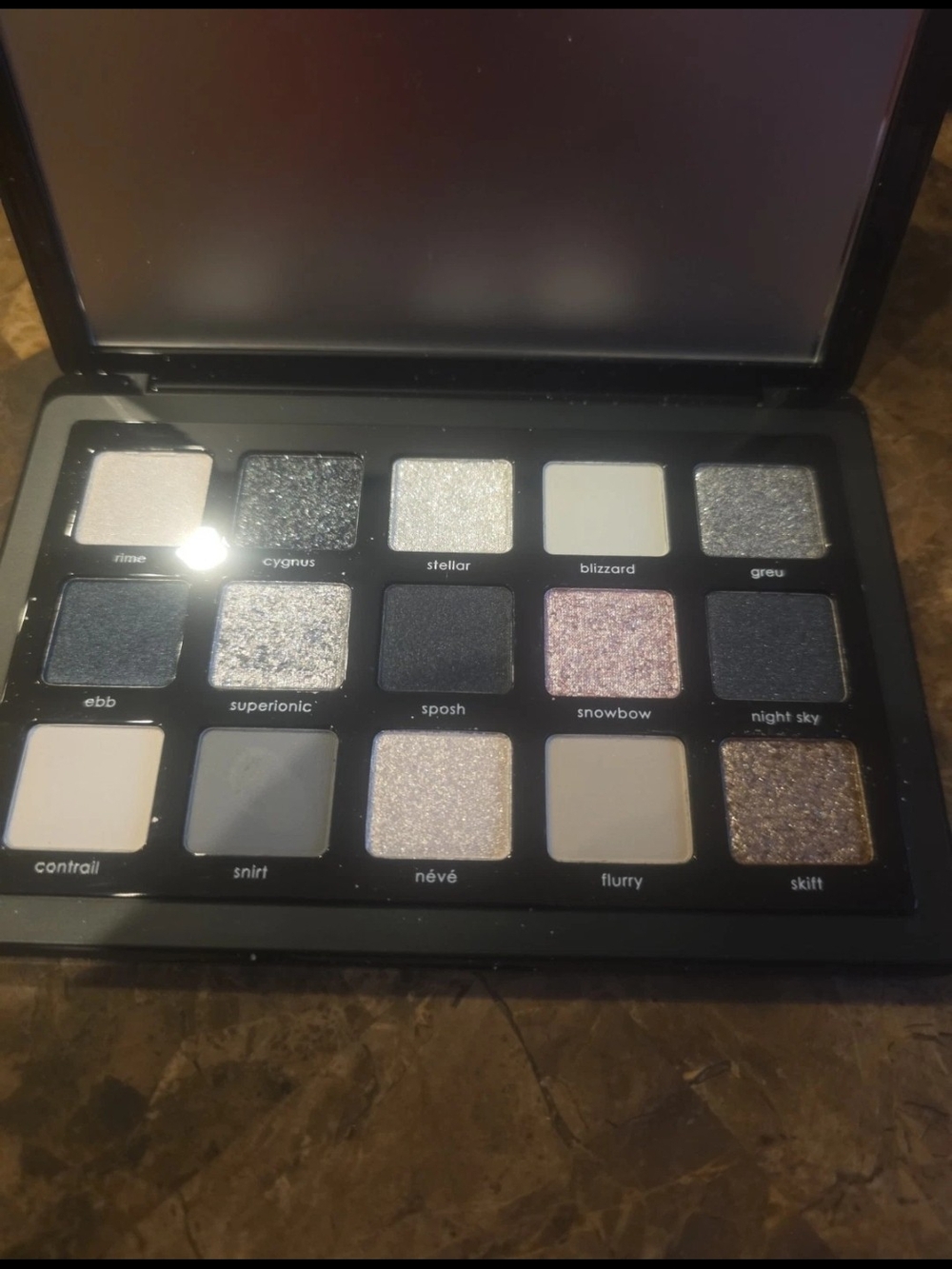 Natasha Denona Xenon Eyeshadow Palette - Black Speckled Case - Picture 3 of 5